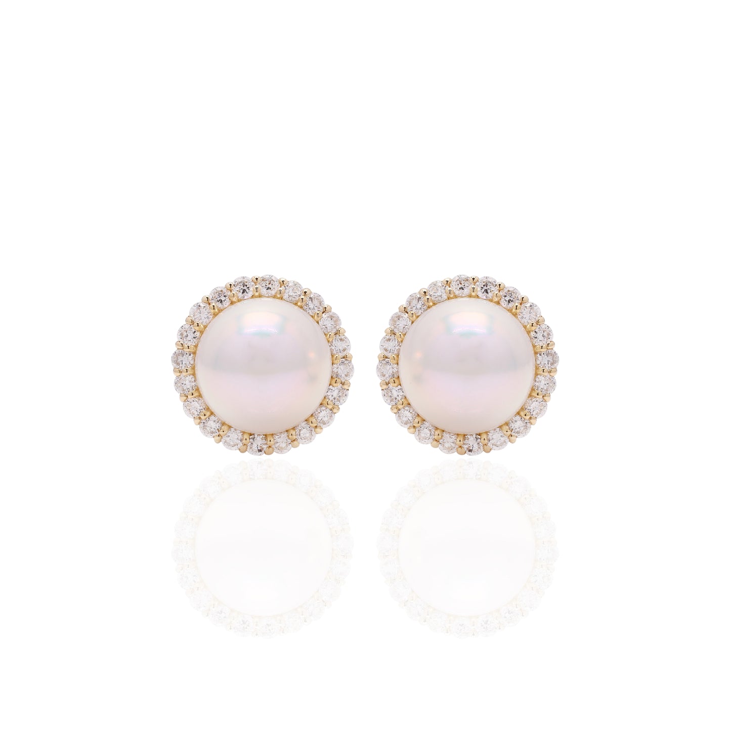 Yellow Gold Akoya Pearl Studs
