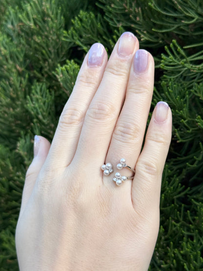 Triple Bloom Pearl Ring