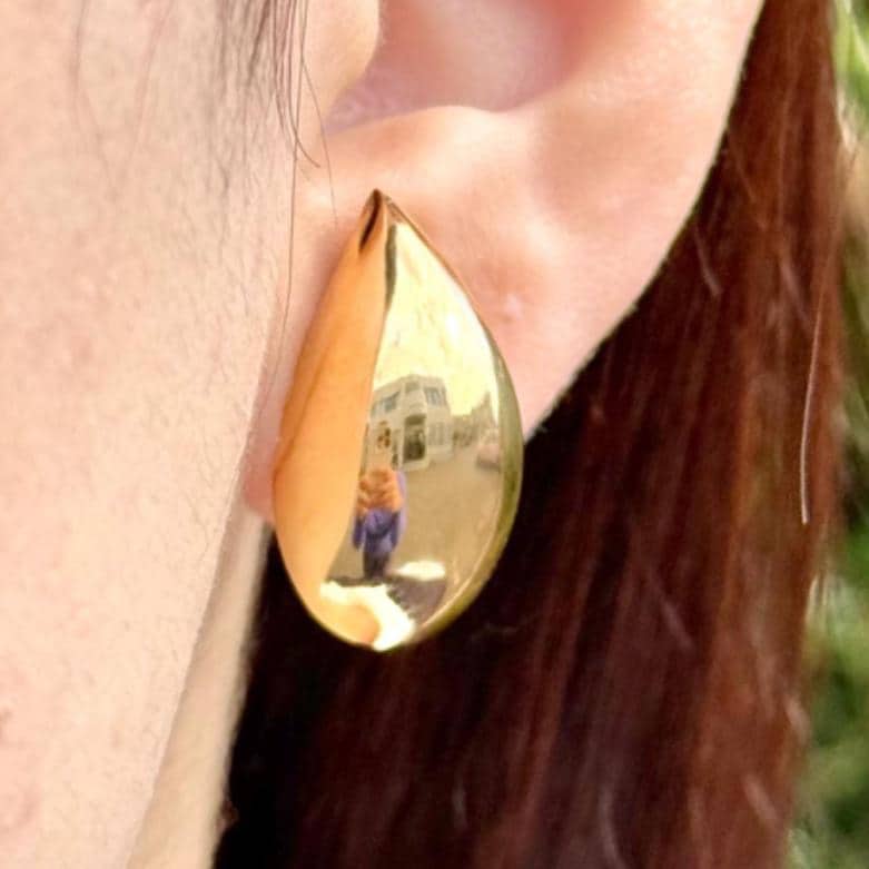 18K Yellow Gold Teardrop Stud Earrings, No Plating or Coating, Luxury Jewelry For Her. Mothers Day Jewelry for Mom. Graduation Gift for Her