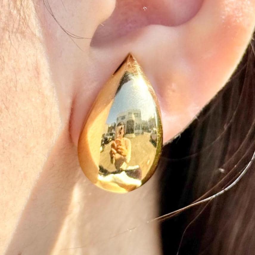 18K Yellow Gold Teardrop Stud Earrings, No Plating or Coating, Luxury Jewelry For Her. Mothers Day Jewelry for Mom. Graduation Gift for Her