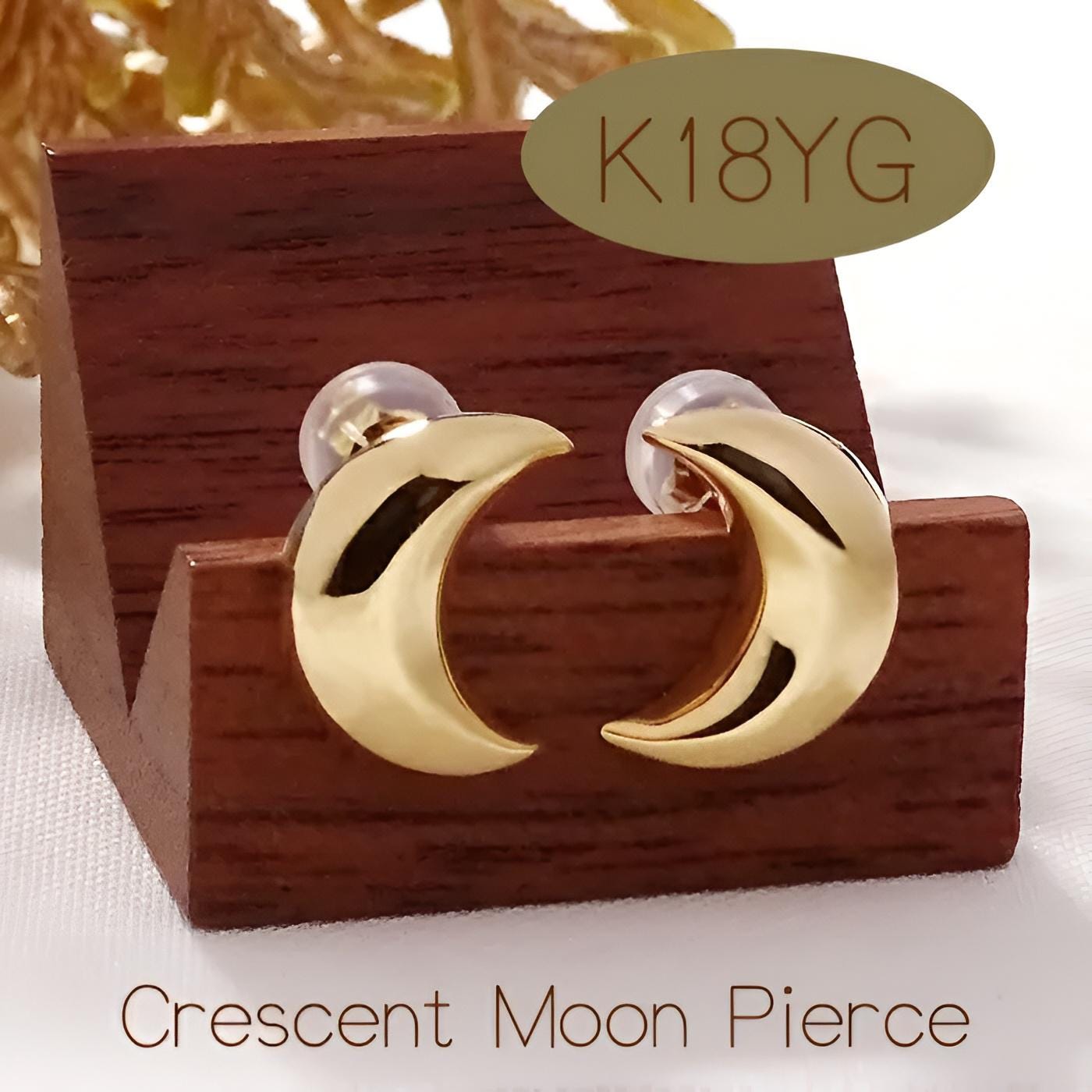 18K Yellow Gold Crescent Claw Stud Earrings, No Plating or Coating, Sculptural Minimal Jewelry For Her, Graduation Gift for Her.
