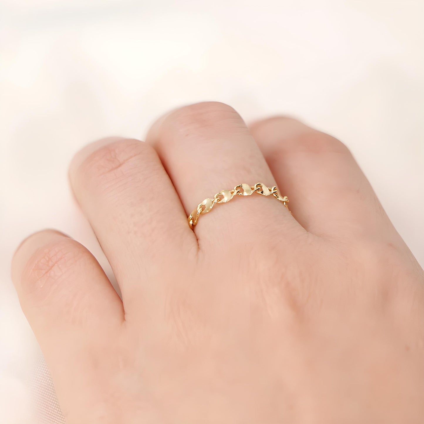 18K Solid Gold Chain Ring, No Plating or Coating. Twist Eclair Chain. Stackable Rings. Dainty Interlocking Link Ring. Minimal Luxury Ring
