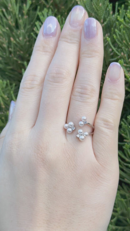 Triple Bloom Pearl Ring