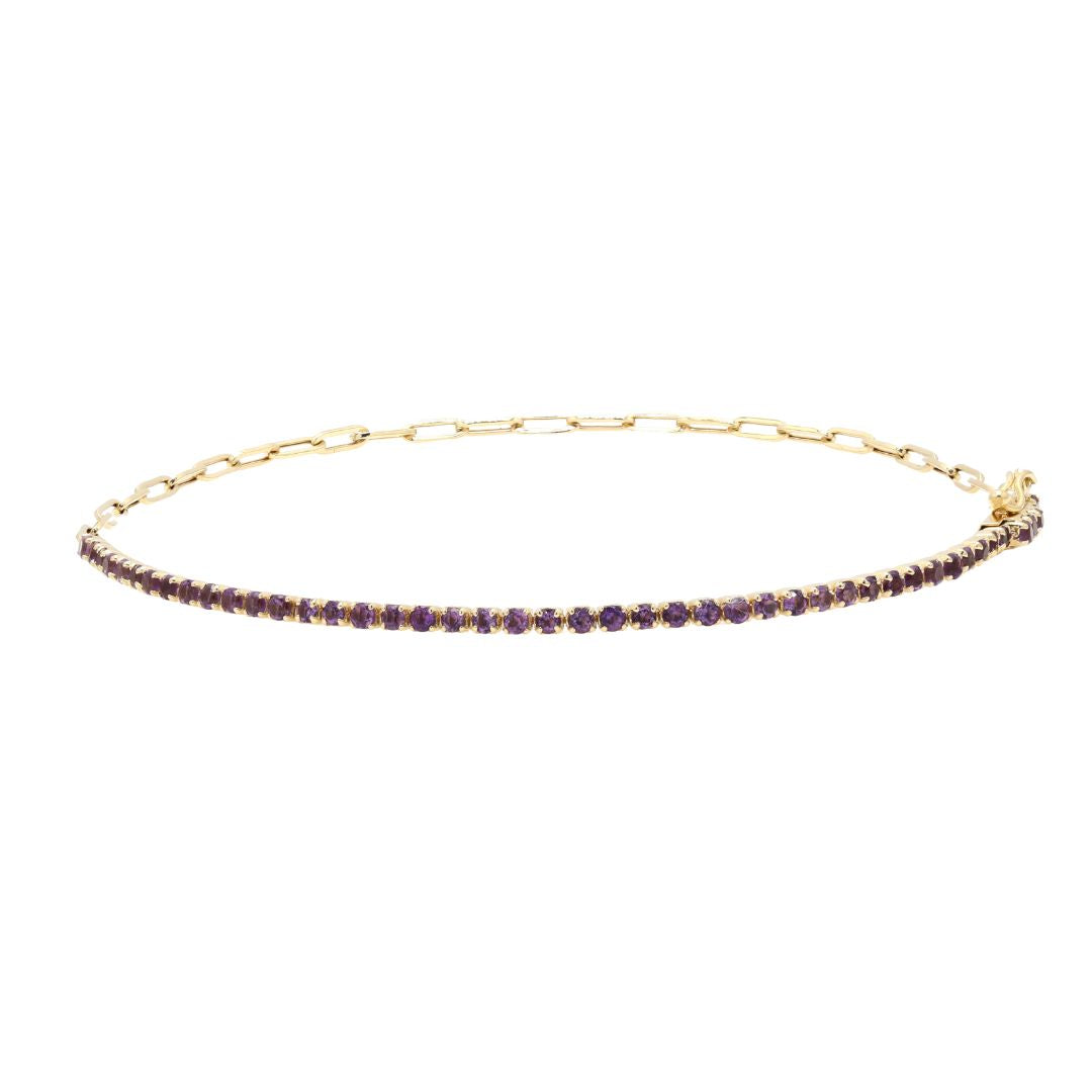 Amethyst Paperclip Bracelet - 18k Yellow Gold with 0.70 ct Amethyst. A graceful blend of timeless allure and modern sophistication.